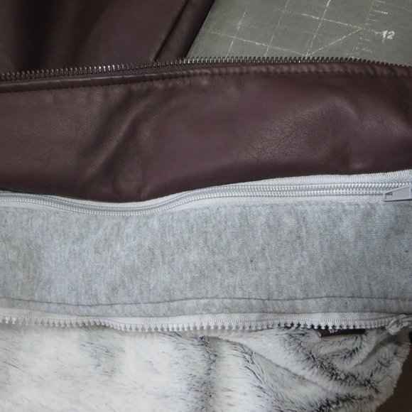 Jou Jou Fitted Vegan Leather Jacket size xl. - Picture 6 of 15